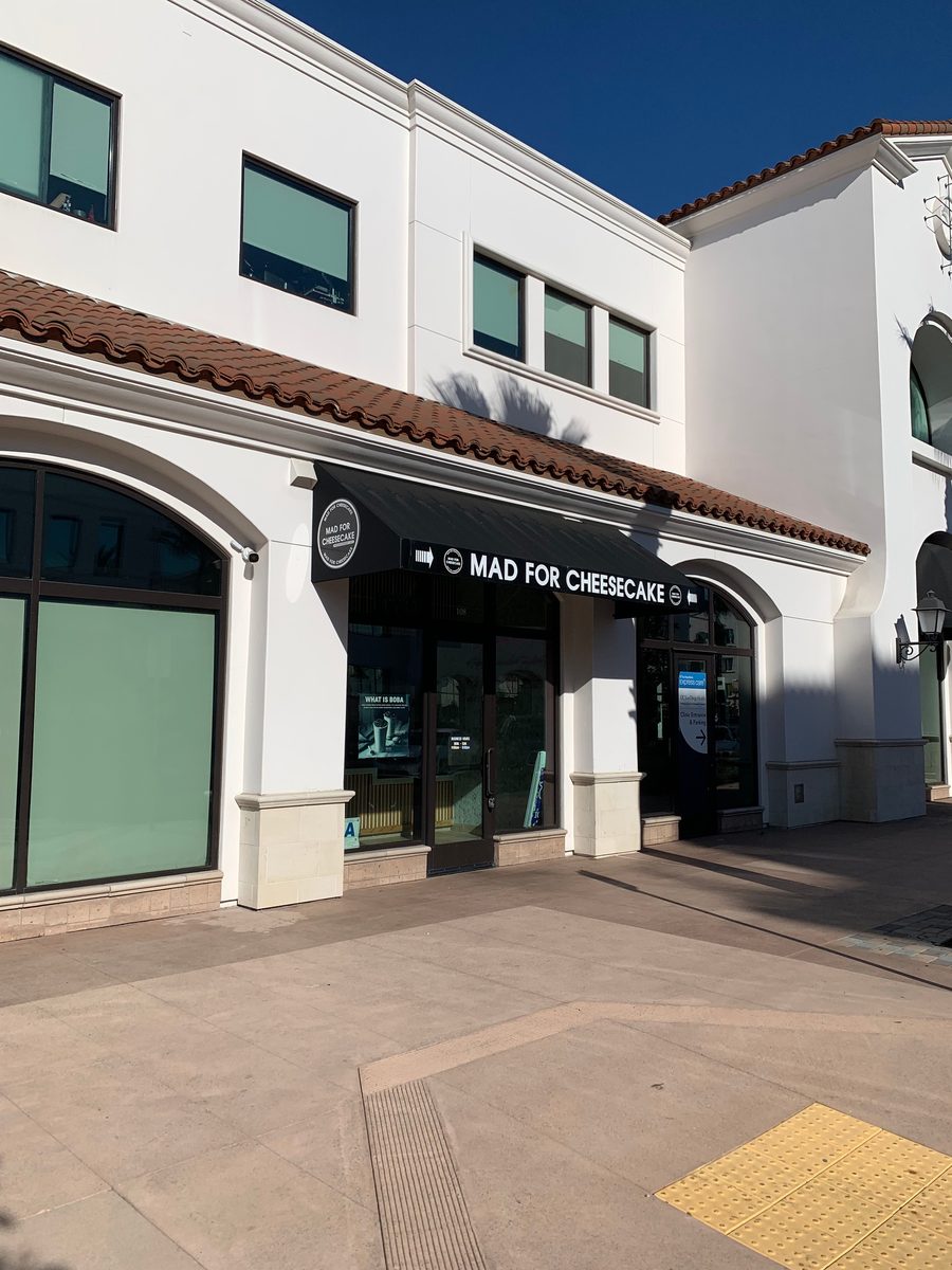 Bonchon and Mad for Cheesecake storefront photo