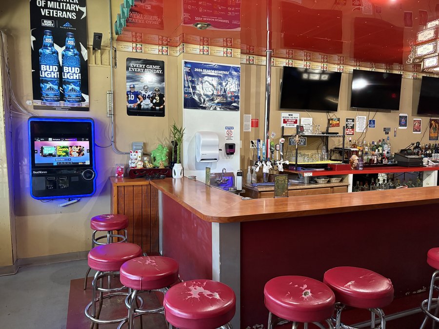 Type 48 dive bar interior photo